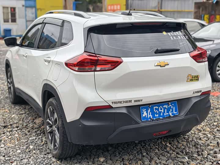 Фото 9 - Chevrolet Tracker