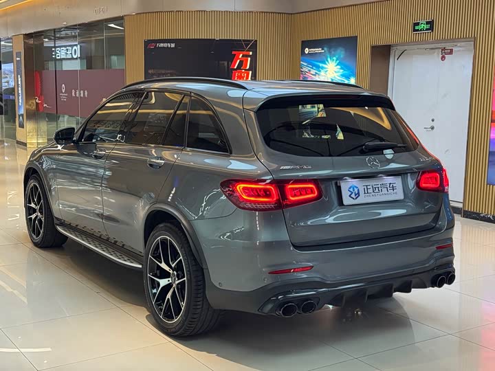 Фото 7 - Mercedes-Benz GLC-Class AMG