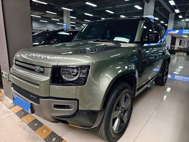 Фото 1 - Land Rover Defender