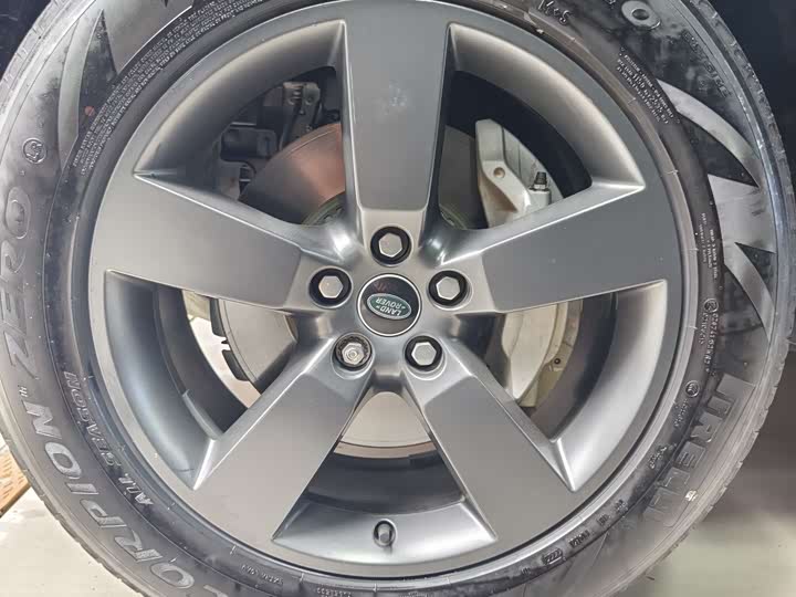 Фото 4 - Land Rover Defender