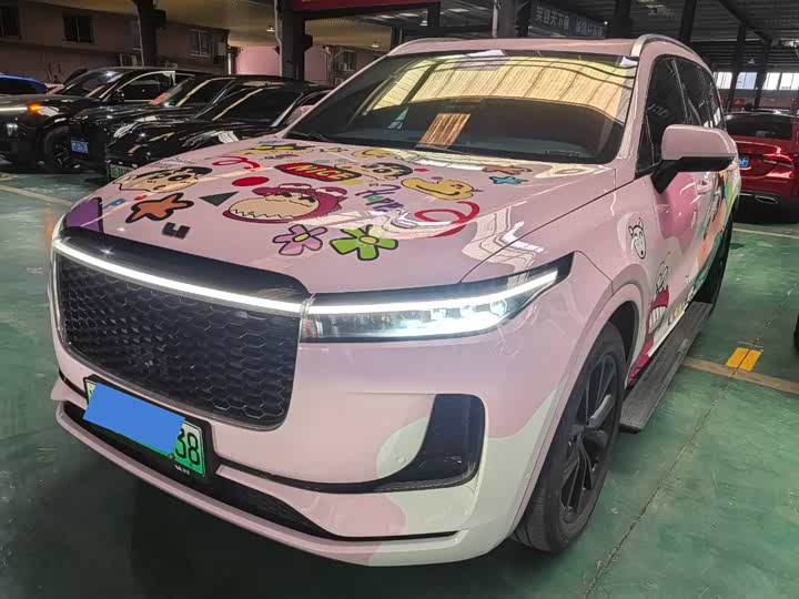 Фото 1 - LiXiang One