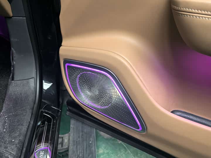 Фото 7 - LiXiang One