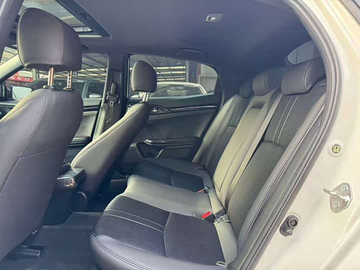 Фото 6 - Honda Civic