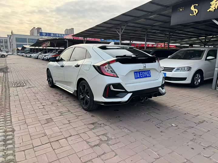 Фото 9 - Honda Civic