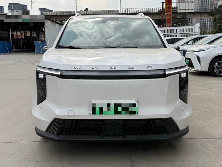 Фото 2 - Maxus Mifa 7