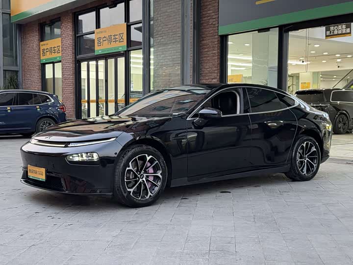 Фото 4 - XPeng P7