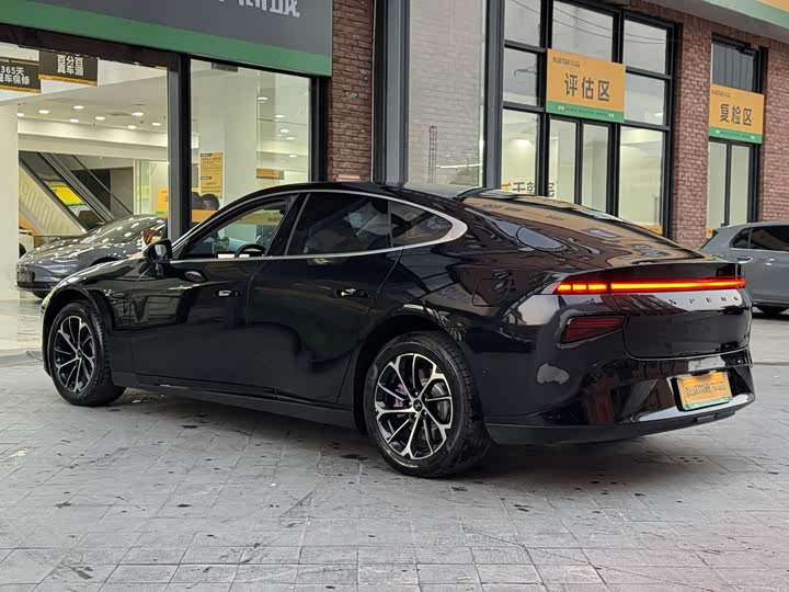 Фото 6 - XPeng P7