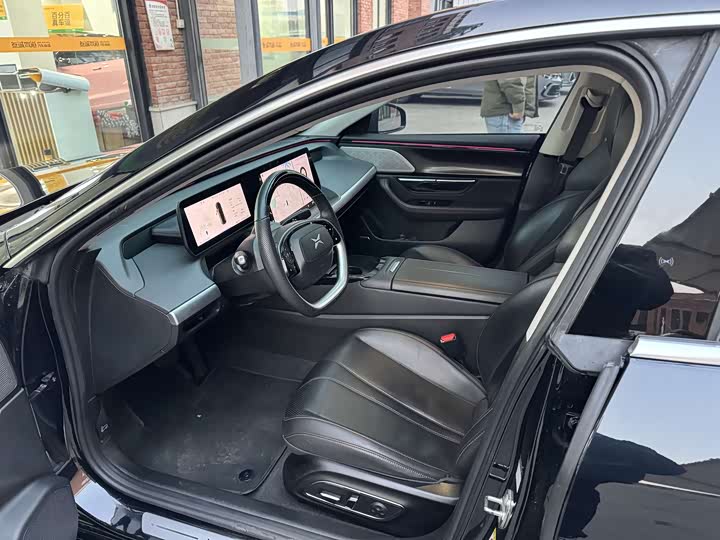 Фото 8 - XPeng P7