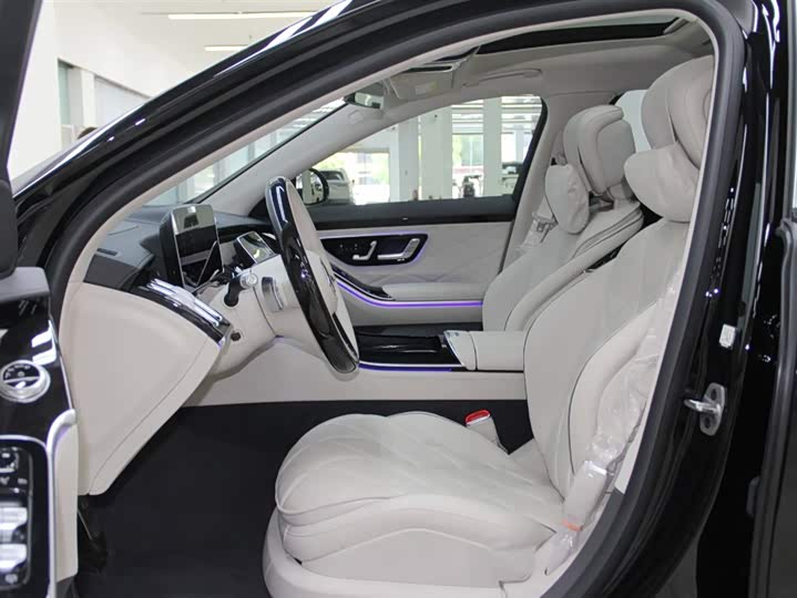 Фото 7 - Mercedes-Benz Maybach S-Class