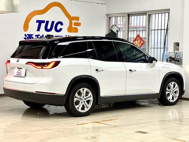 Фото 7 - Nio ES8