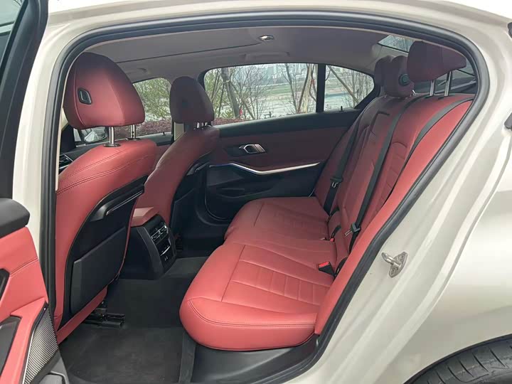 Фото 9 - BMW 3 Series