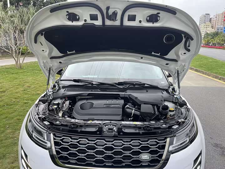 Photo 9 - Land Rover Range Rover Evoque L Hybrid