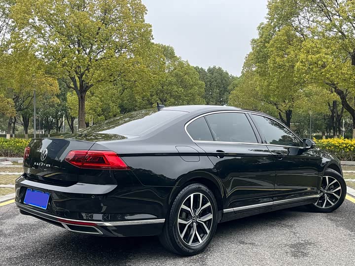 Фото 6 - Volkswagen Magotan