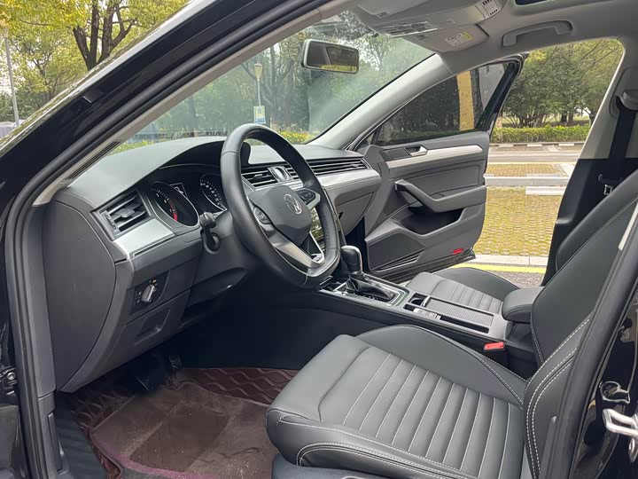 Фото 8 - Volkswagen Magotan