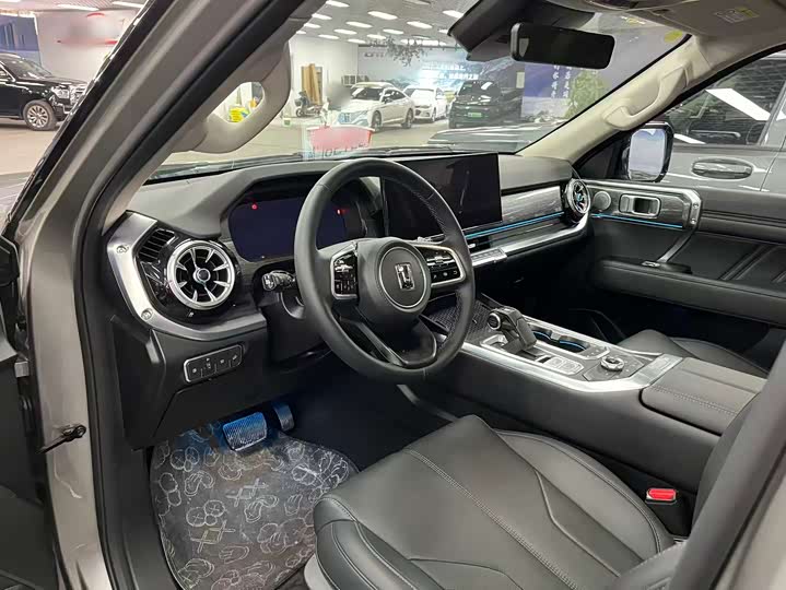 Photo 4 - Tank 400 Hybrid