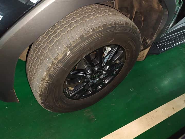 Photo 6 - Toyota Prado