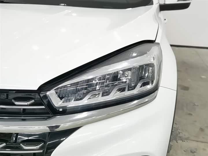 Фото 7 - Chery Tiggo 8