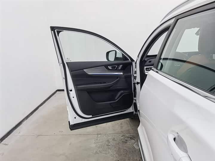 Фото 8 - Chery Tiggo 8