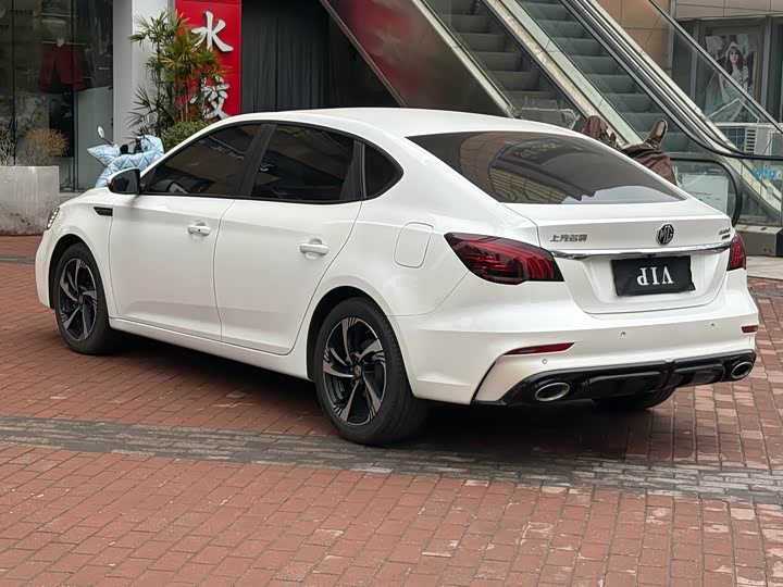 Фото 7 - MG Motor 6