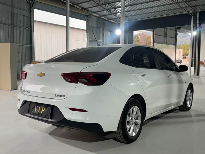 Фото 6 - Chevrolet Onix (Cavalier)