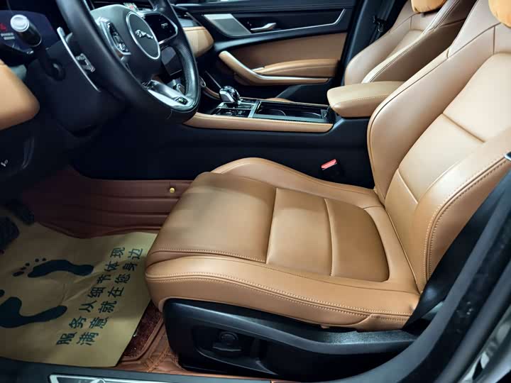 Фото 6 - Jaguar XF L