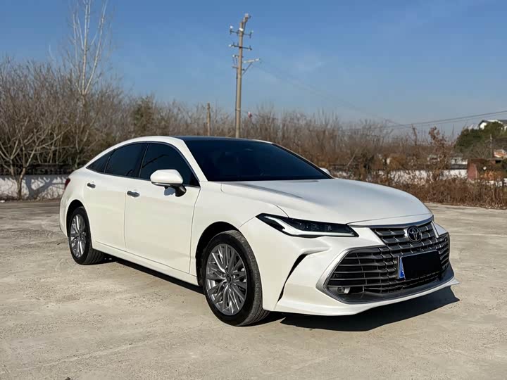 Фото 3 - Toyota Avalon