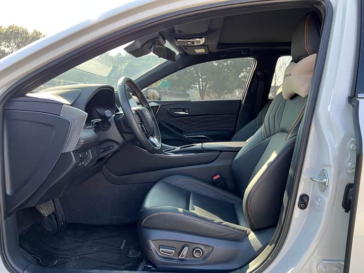 Фото 4 - Toyota Avalon