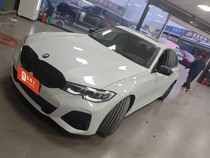 Фото 1 - BMW 3 Series