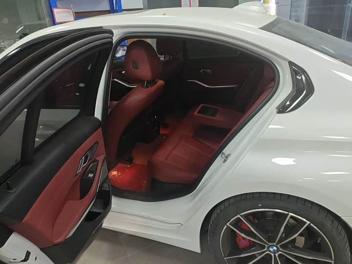 Фото 4 - BMW 3 Series