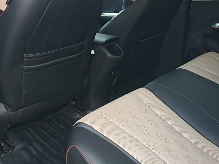 Фото 4 - BYD Dolphin