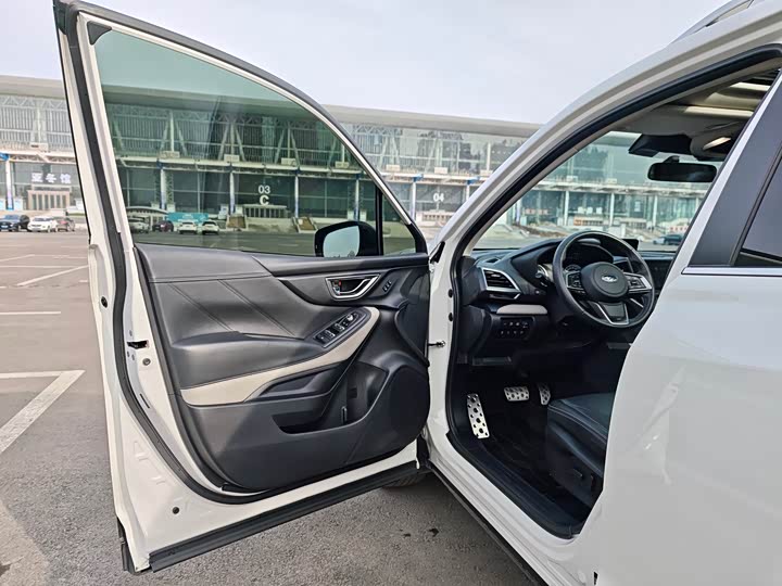 Фото 8 - Subaru Forester