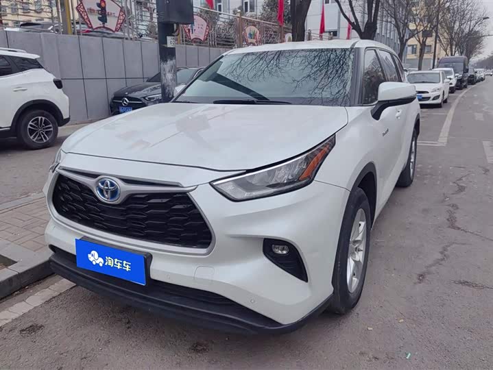 Photo 1 - Toyota Highlander