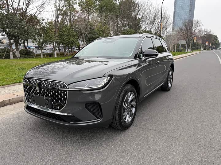 Фото 1 - Lincoln Z (Zephyr)