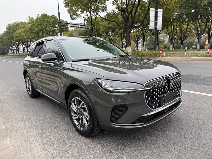 Фото 2 - Lincoln Z (Zephyr)