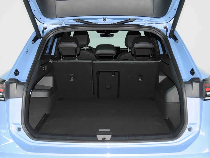 Фото 7 - Volkswagen Tiguan L Pro