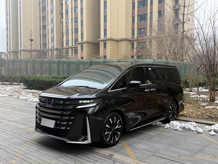 Photo 2 - Toyota Vellfire