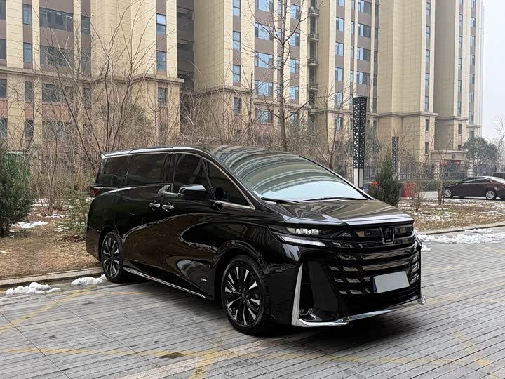 Photo 4 - Toyota Vellfire