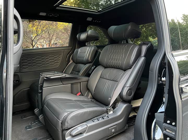 Photo 9 - Honda Elysion