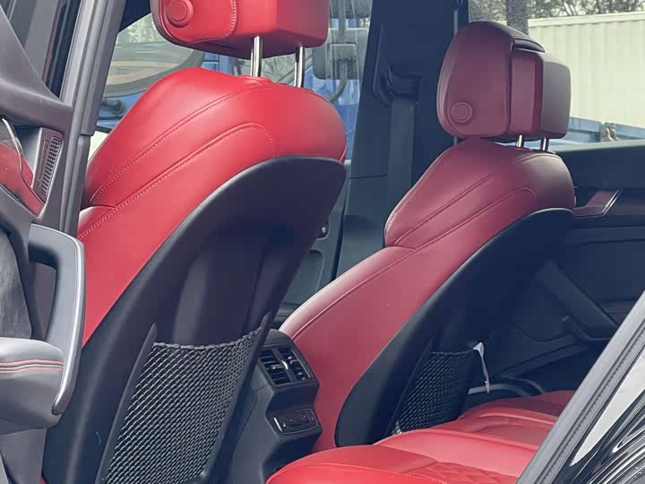 Фото 9 - Audi SQ5 Sportback