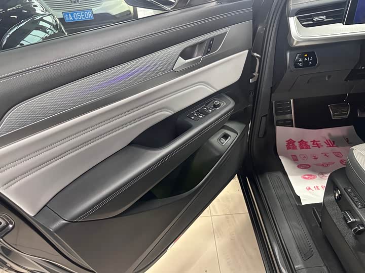 Фото 3 - Volkswagen Tavendor