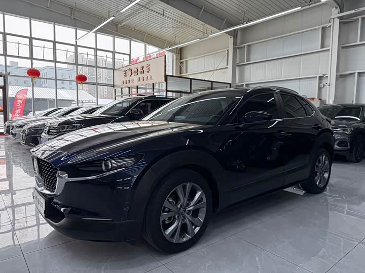 Photo 1 - Mazda CX-30
