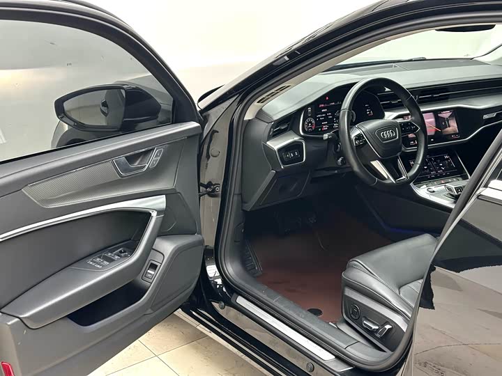 Фото 3 - Audi A6L