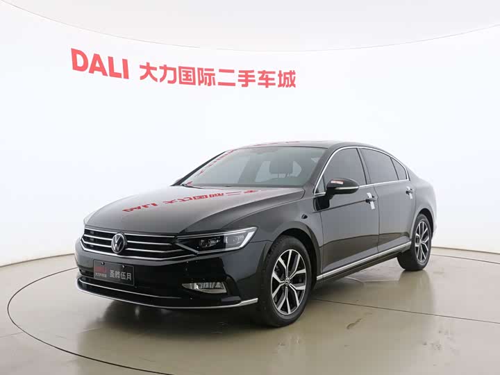 Photo 1 - Volkswagen Magotan