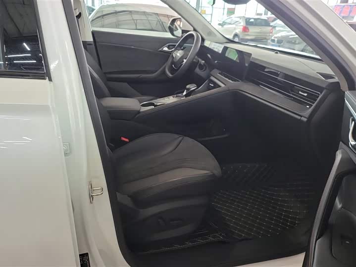 Фото 8 - Roewe D5X DMH