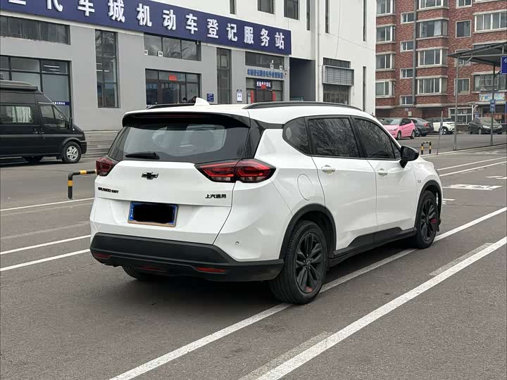 Фото 8 - Chevrolet Orlando