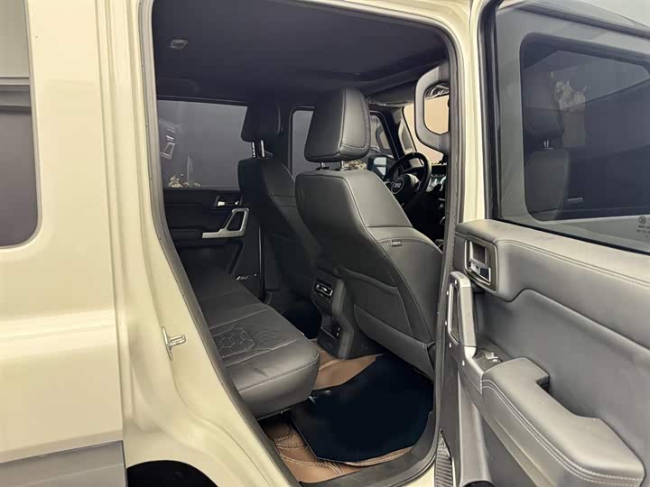 Фото 6 - BAW 212 T01