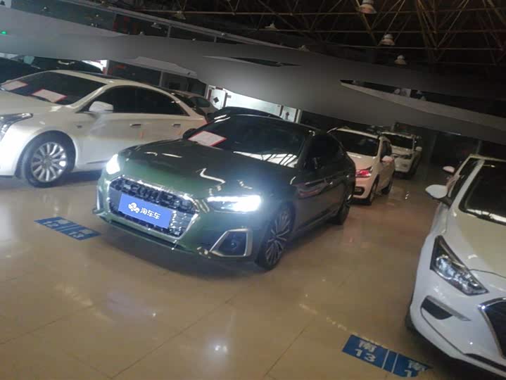 Фото 1 - Audi A5