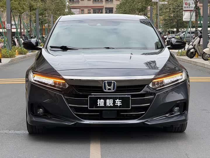 Photo 2 - Honda Accord