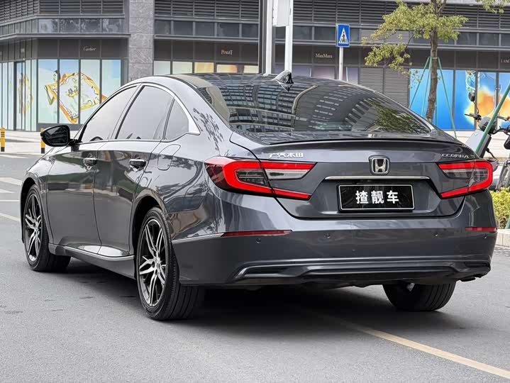 Photo 4 - Honda Accord