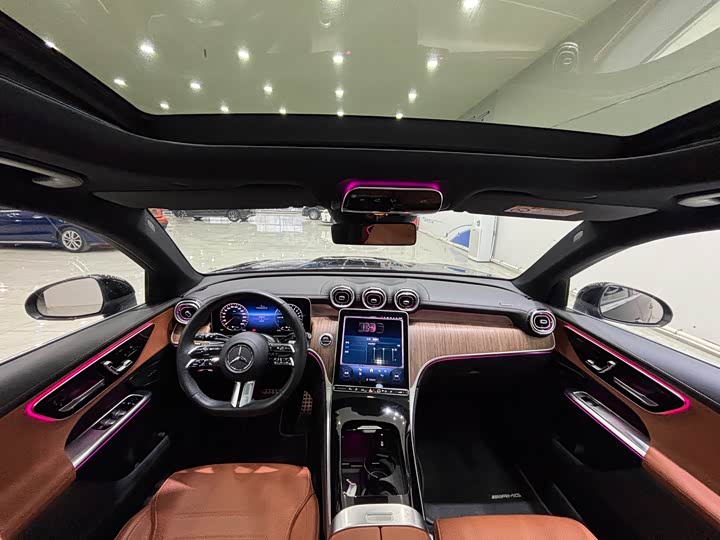 Photo 7 - Mercedes-Benz GLC-Class Hybrid